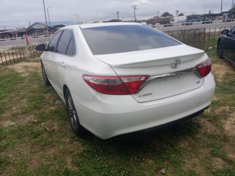 Toyota Camry   - 2017