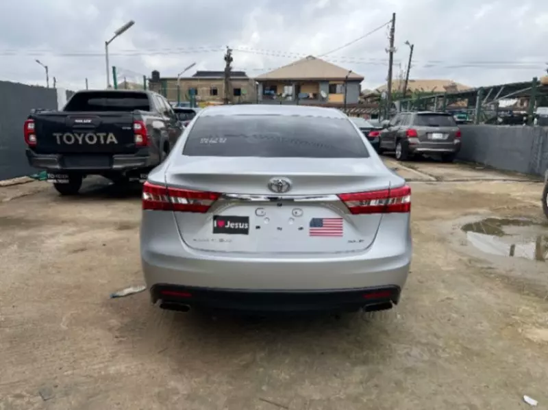 TOYOTA Avalon   - 2013