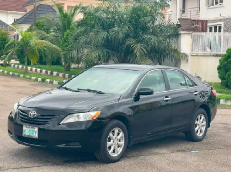 TOYOTA Camry   - 2009