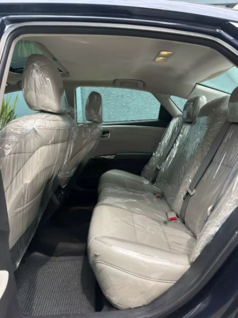 Toyota Avalon   - 2014