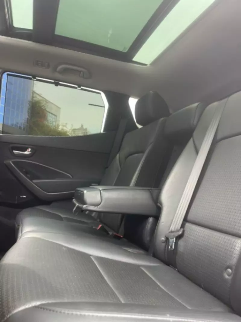 Hyundai Santa Fe   - 2014