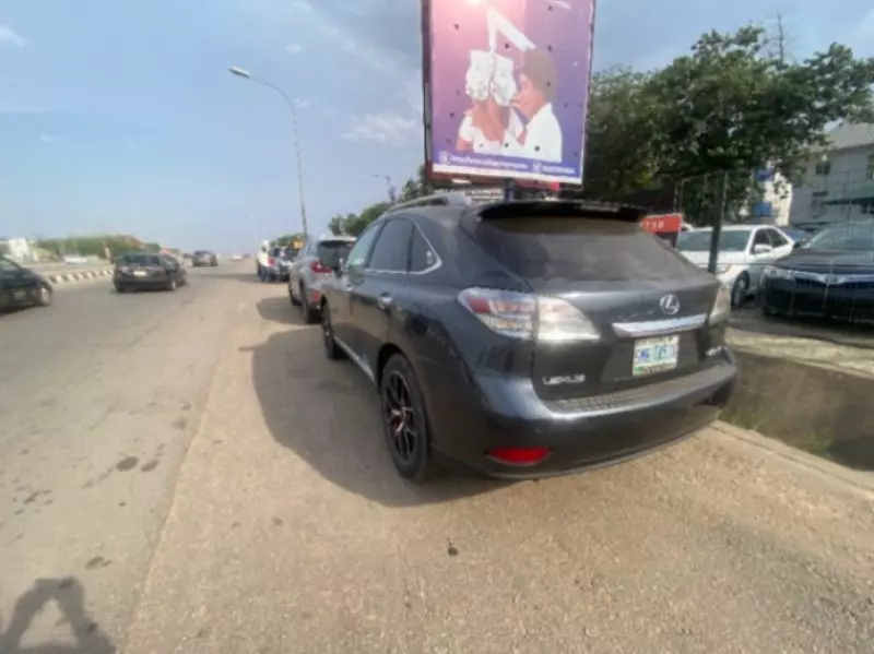 Lexus RX   - 2010