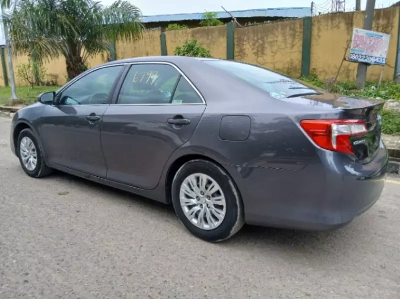 TOYOTA Camry   - 2014