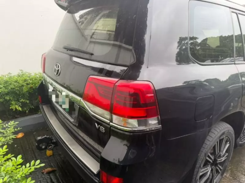 TOYOTA LANDCRUISER VXR   - 2011