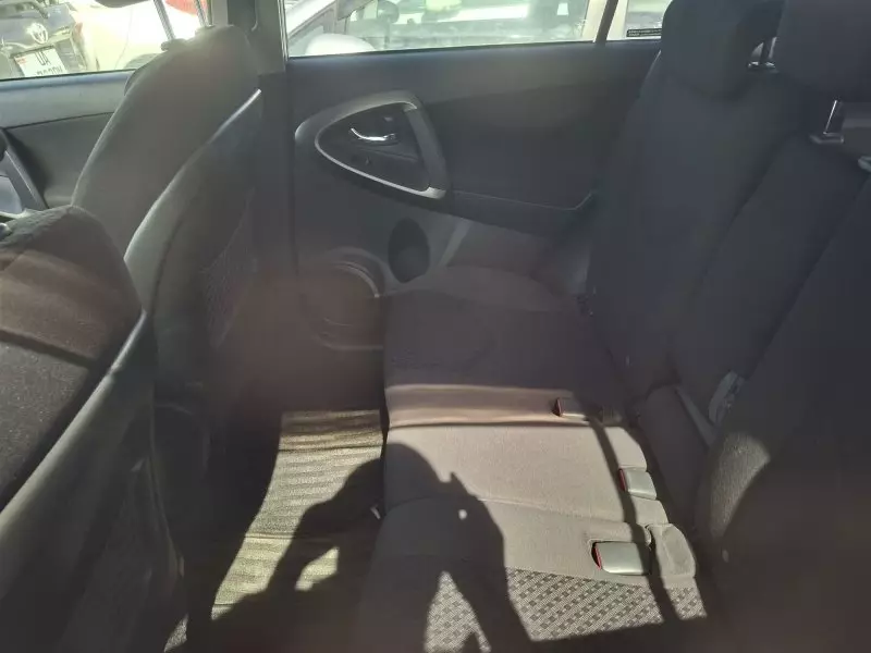 Toyota Vanguard    - 2013