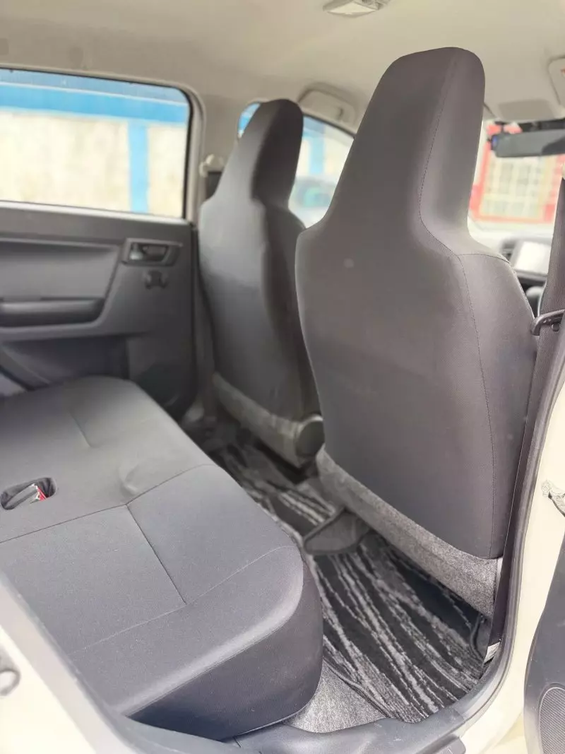 Daihatsu Mira    - 2019
