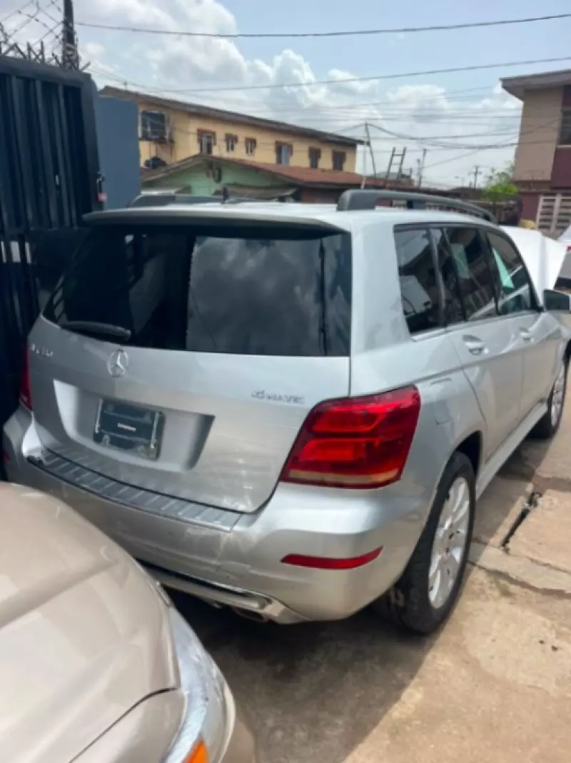 Mercedes-Benz GLK 350 - 2012