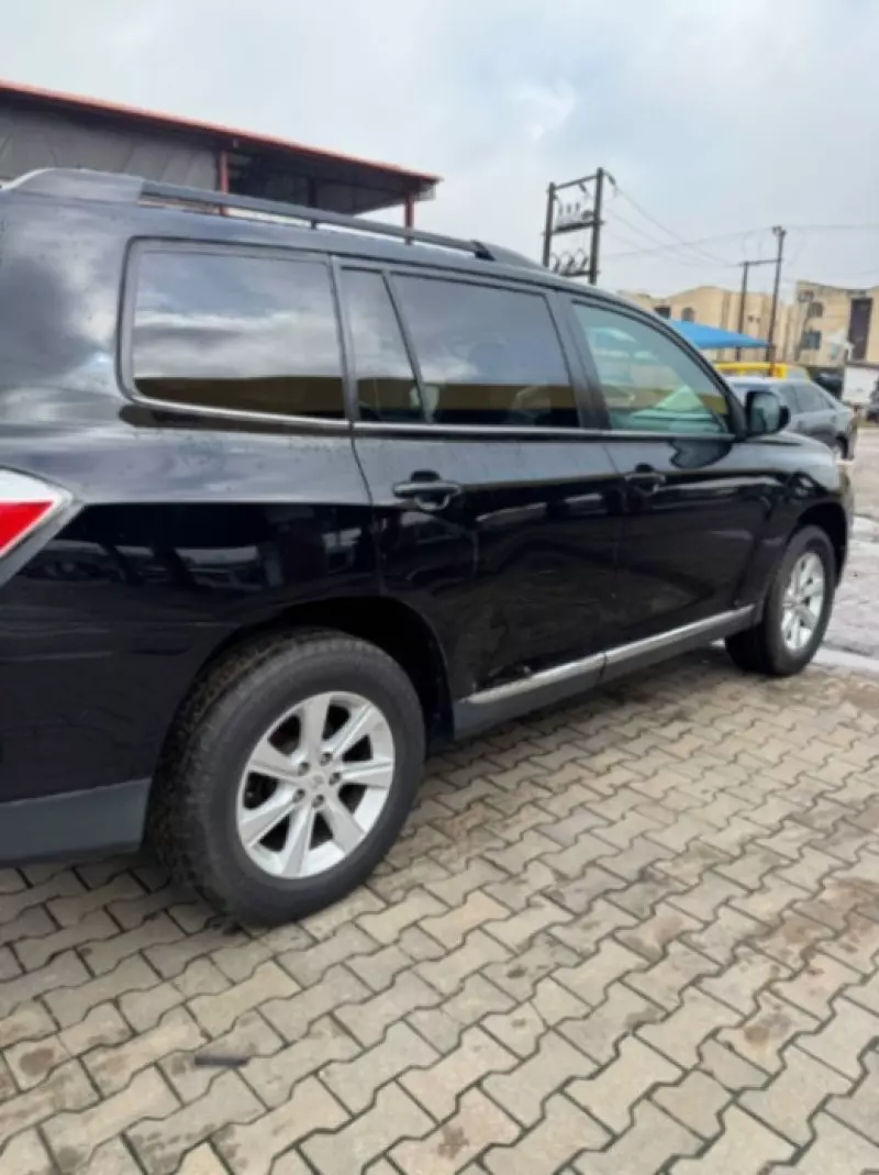 TOYOTA Highlander - 2013