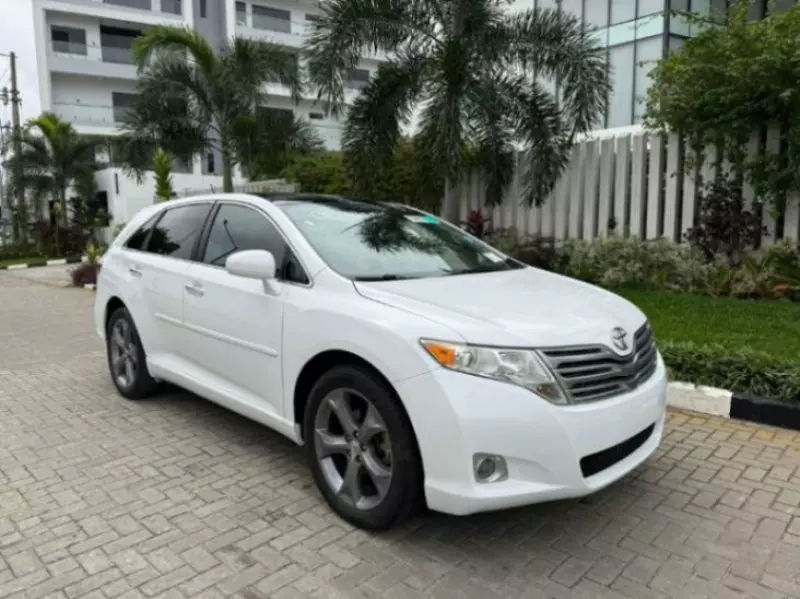 Toyota Venza   - 2010