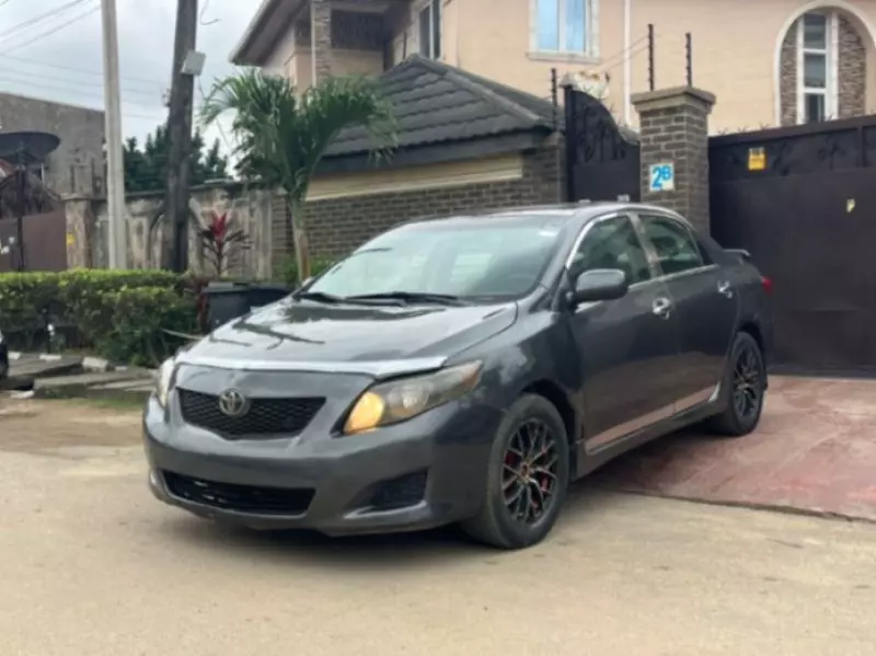 TOYOTA Corolla   - 2009