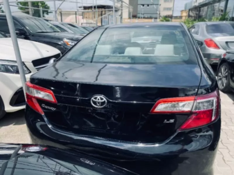 TOYOTA Camry   - 2012