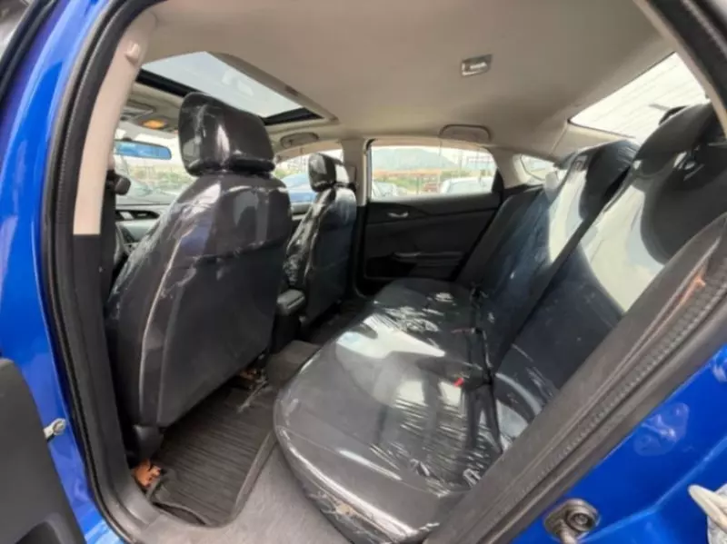 Honda Civic   - 2016