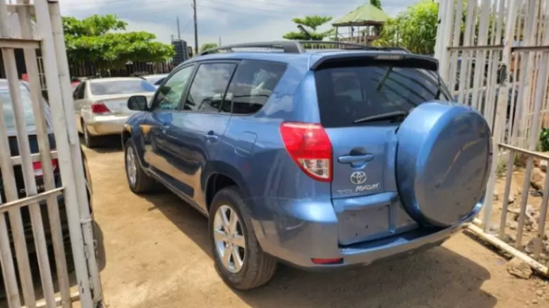 Toyota RAV4 - 2007