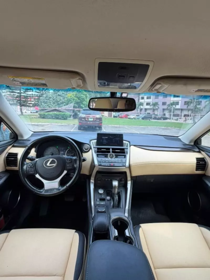 Lexus NX 200T   - 2017