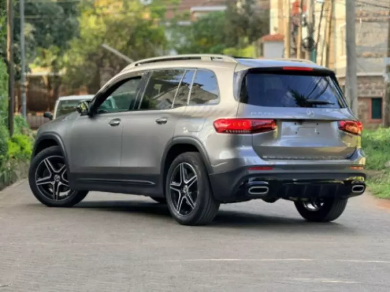 Mercedes-Benz GLB 200   - 2019