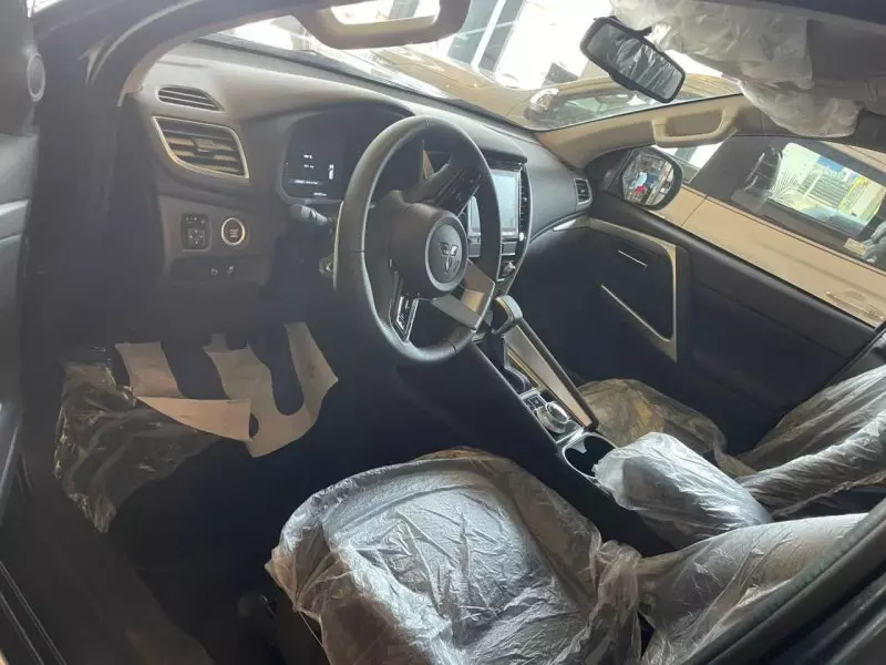 Mitsubishi Pajero Sport   - 2025
