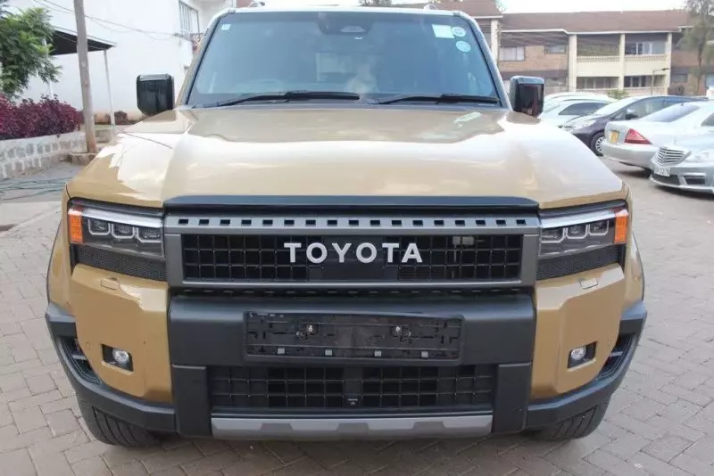 TOYOTA Landcruiser ZX   - 2024
