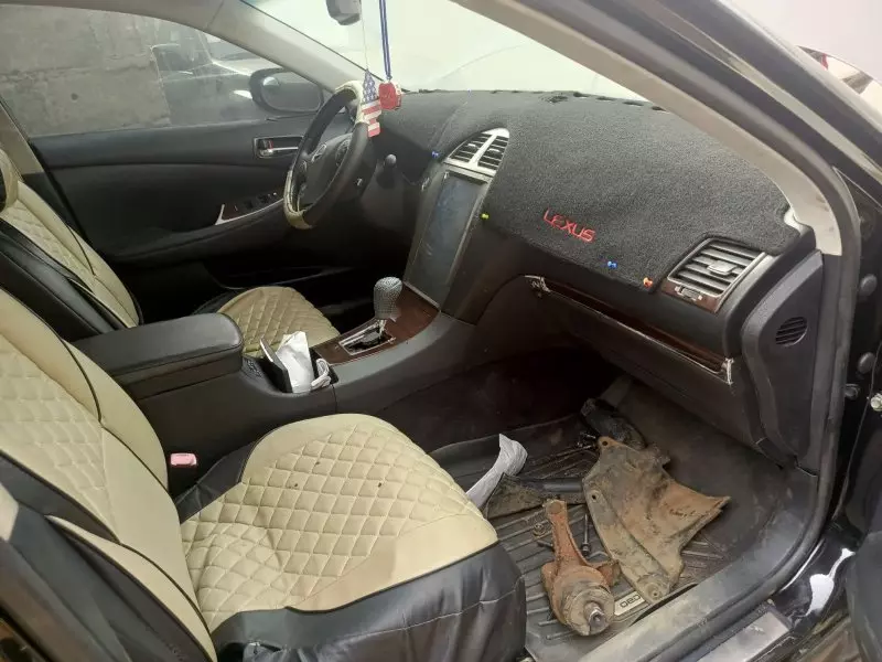 Lexus ES - 2010