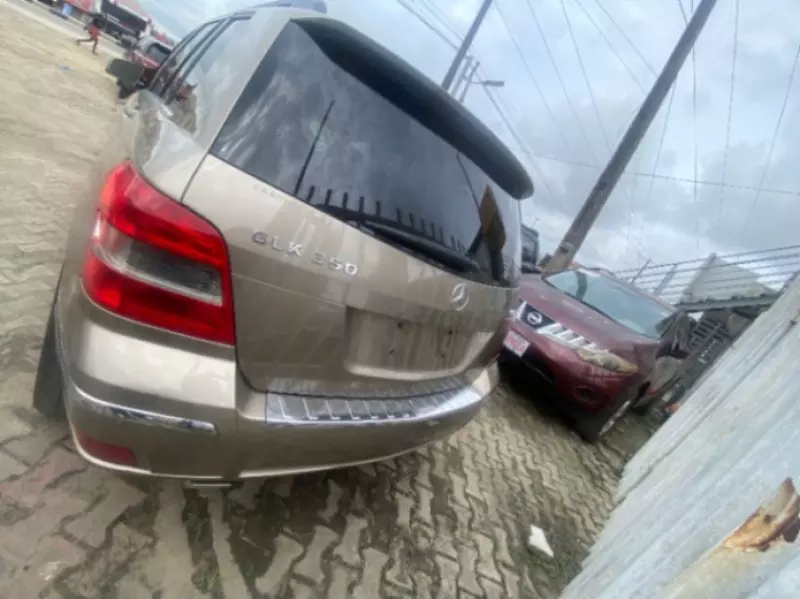 Mercedes-Benz GLK 350   - 2010