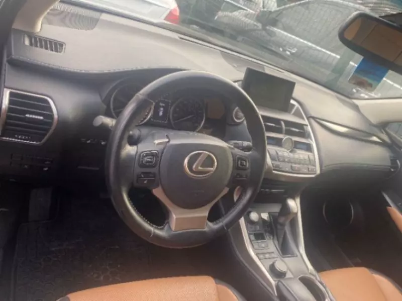 Lexus NX 200T   - 2016