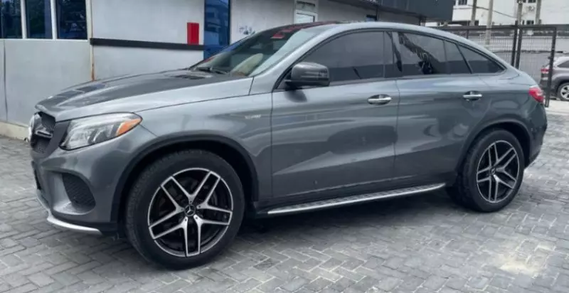 Mercedes-Benz GLE 43 AMG - 2017