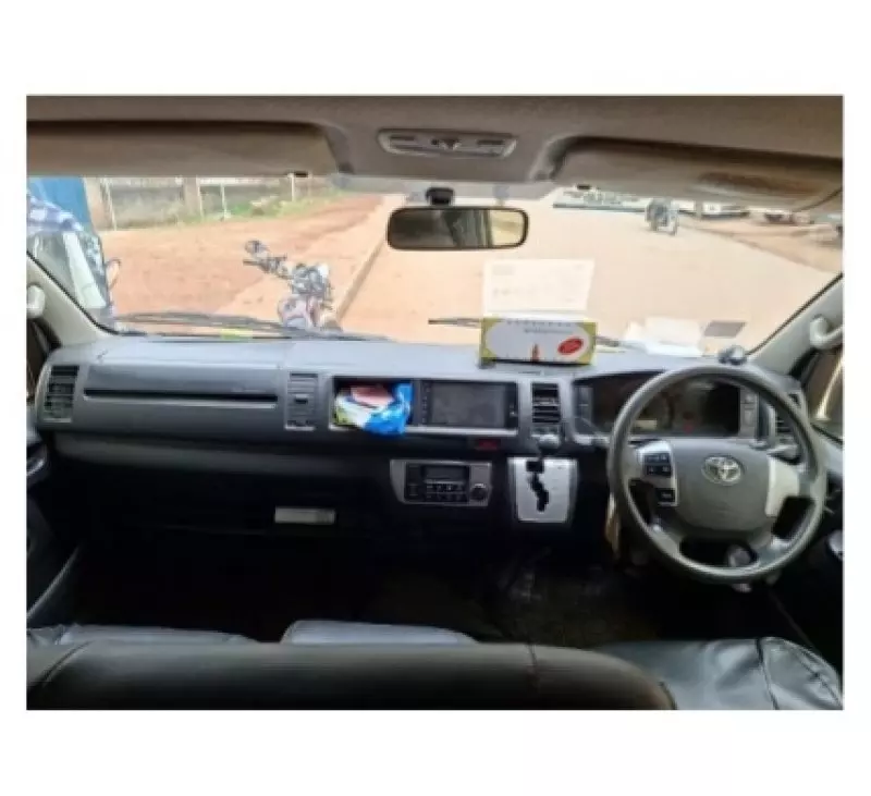 Toyota Hiace   - 2016