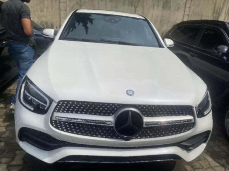 Mercedes-Benz GLC 300   - 2020