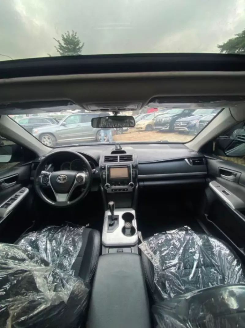 TOYOTA Camry   - 2012