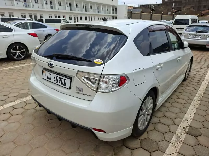 Subaru Impreza   - 2011