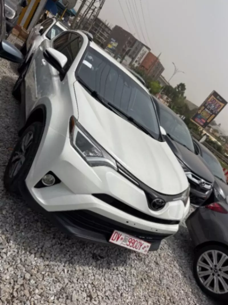 Toyota RAV 4   - 2016