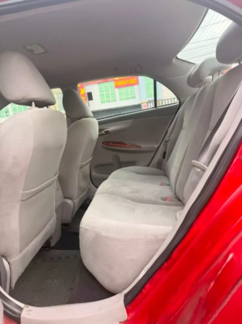 TOYOTA Corolla   - 2010