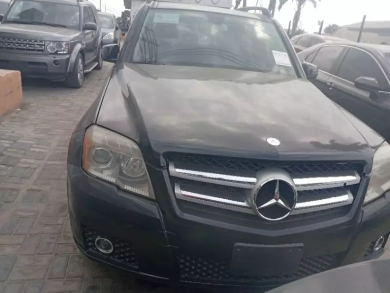 Mercedes-Benz GLK 350   - 2010