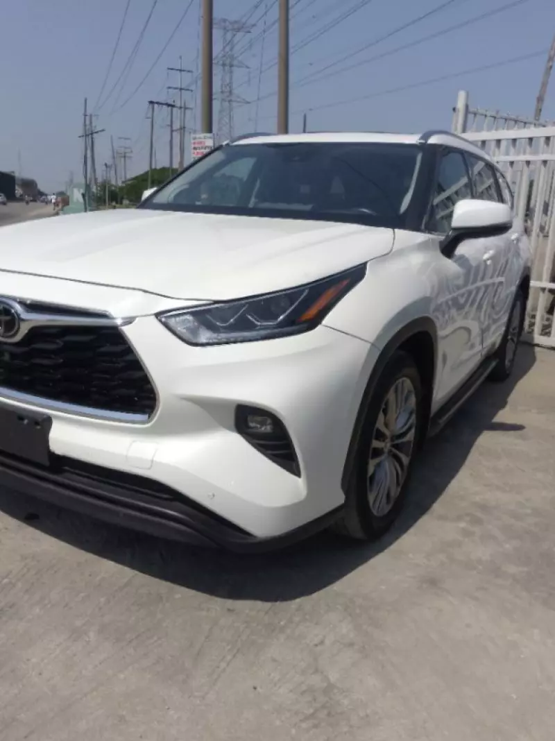 Toyota Highlander   - 2009