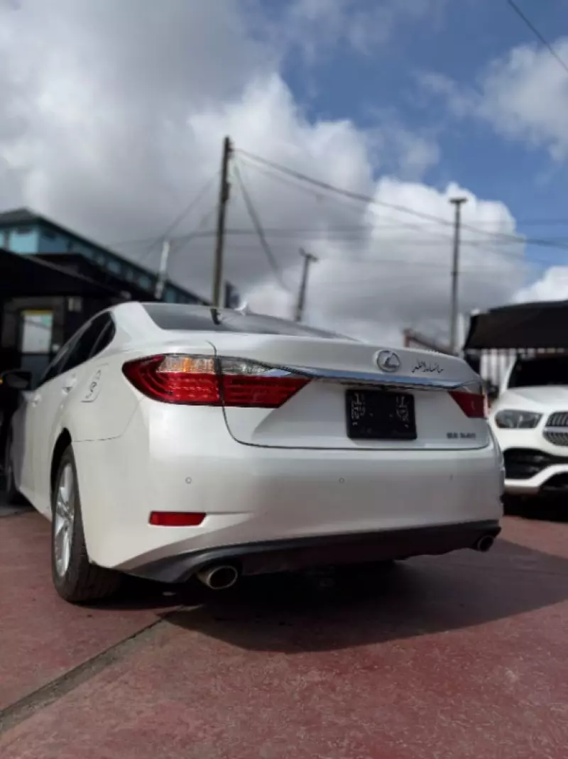 Lexus ES 350   - 2014