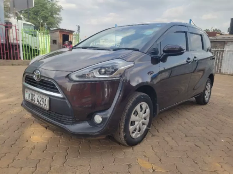 Toyota Sienta   - 2017