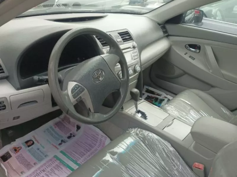 Toyota Camry   - 2011