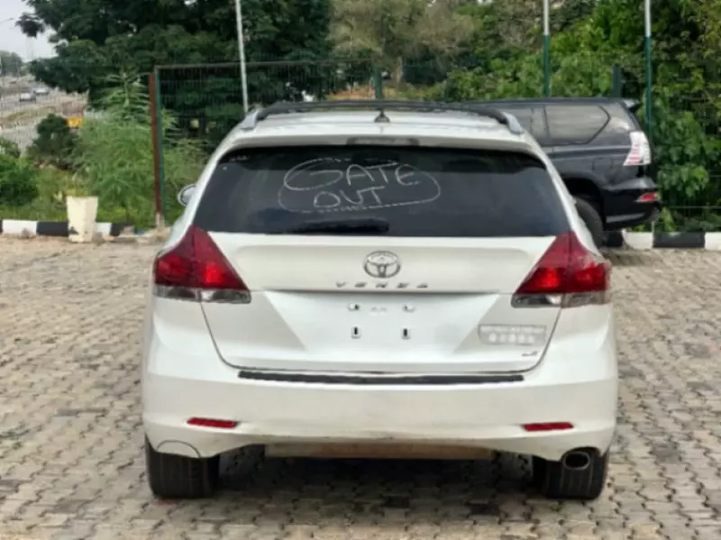 TOYOTA Venza   - 2013