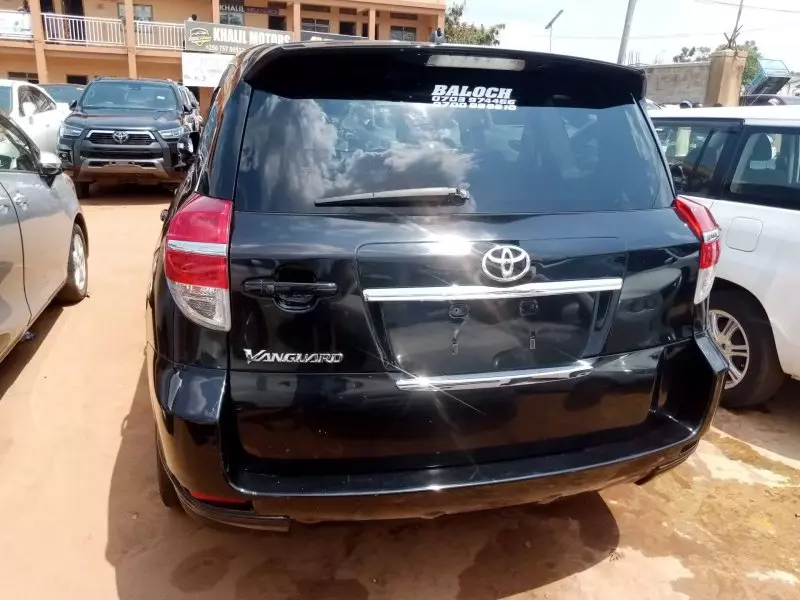 Toyota Vanguard    - 2013