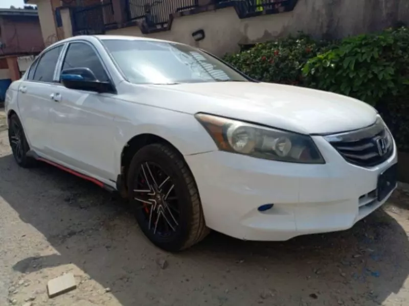 Honda Accord   - 2012
