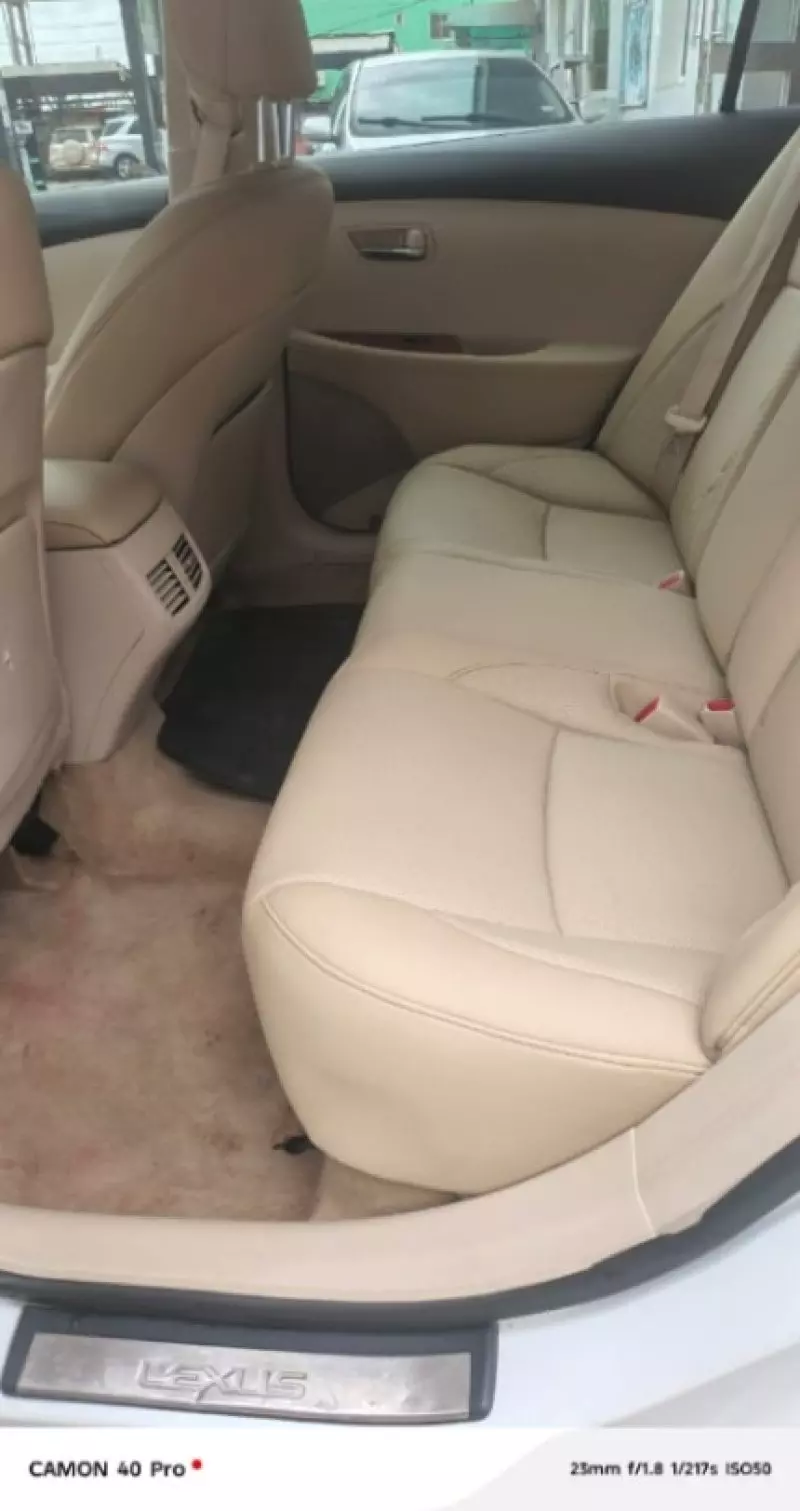 Lexus ES 350   - 2012
