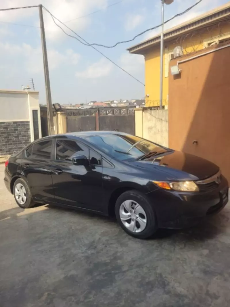 Honda Civic   - 2013