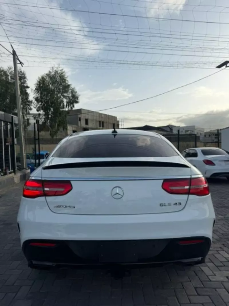 Mercedes-Benz GLE-Class   - 2018