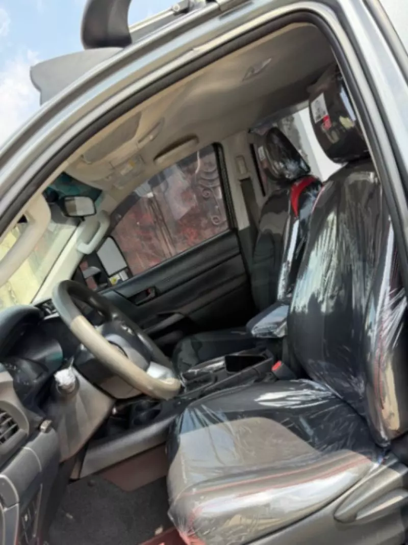 Toyota Hilux   - 2018
