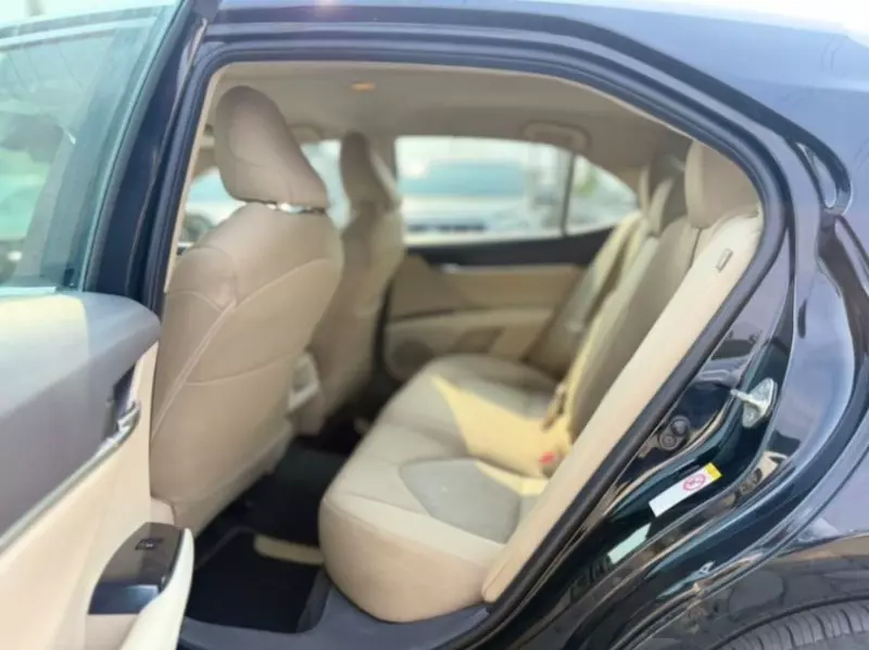 Toyota Camry   - 2018