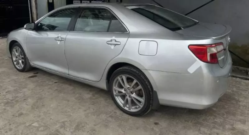Toyota Camry   - 2014