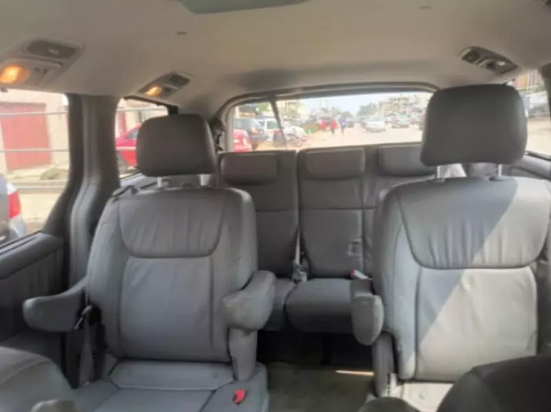 Toyota Sienna   - 2005