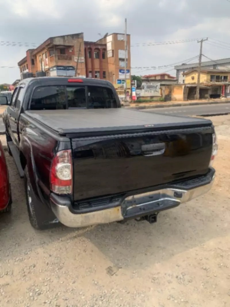 Toyota Tacoma   - 2013