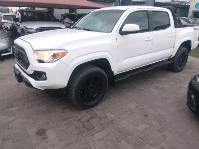 Toyota Tacoma   - 2020