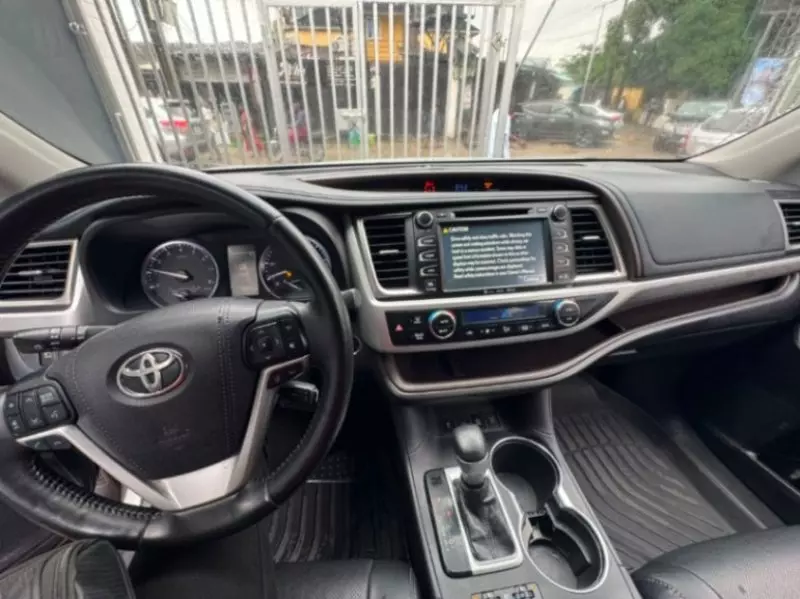 TOYOTA Highlander   - 2017