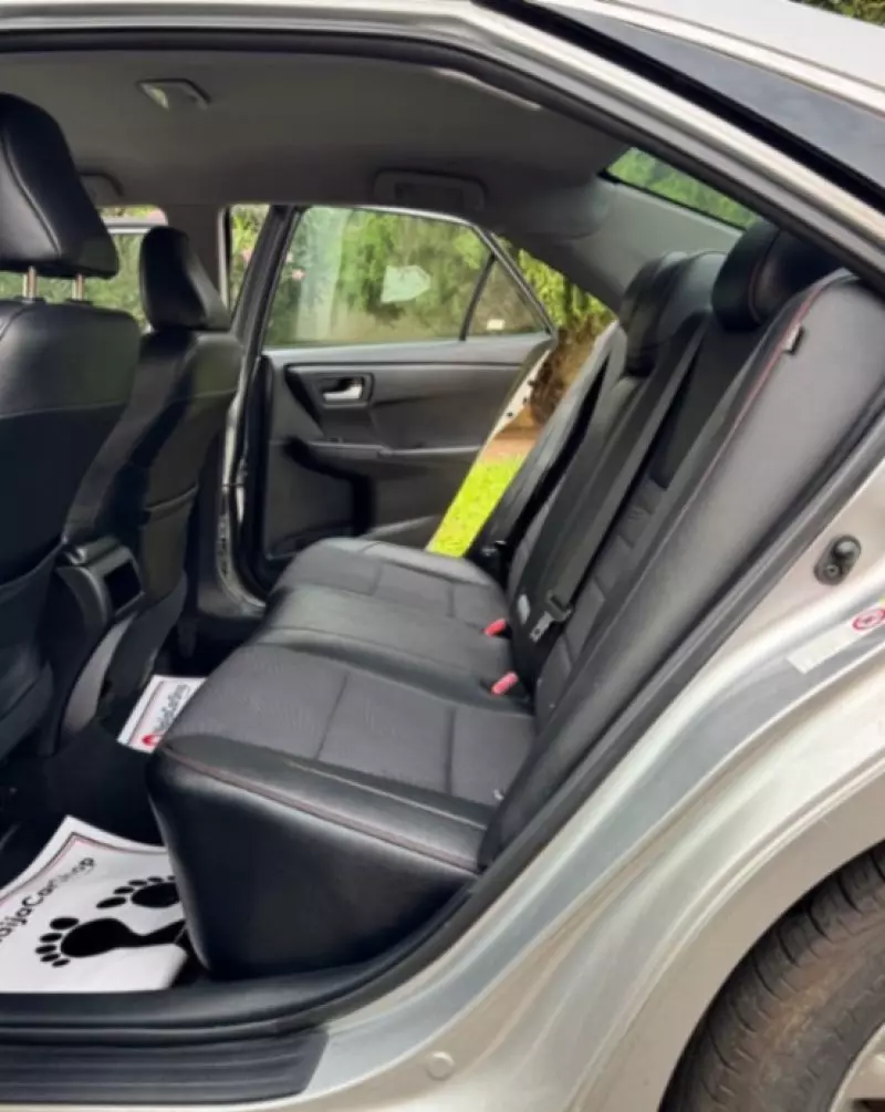 Toyota Camry   - 2016